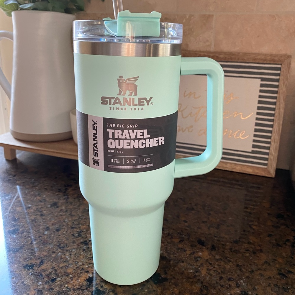 Stanley Adventure Quencher Travel Tumbler Cup 40 oz “Bay” color